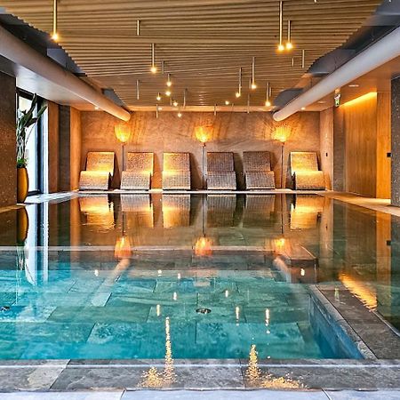 Hotel Bucura Călimăneşti Kültér fotó
