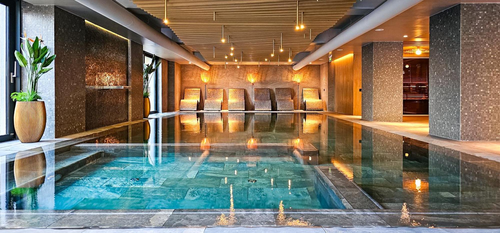 Hotel Bucura Călimăneşti Kültér fotó