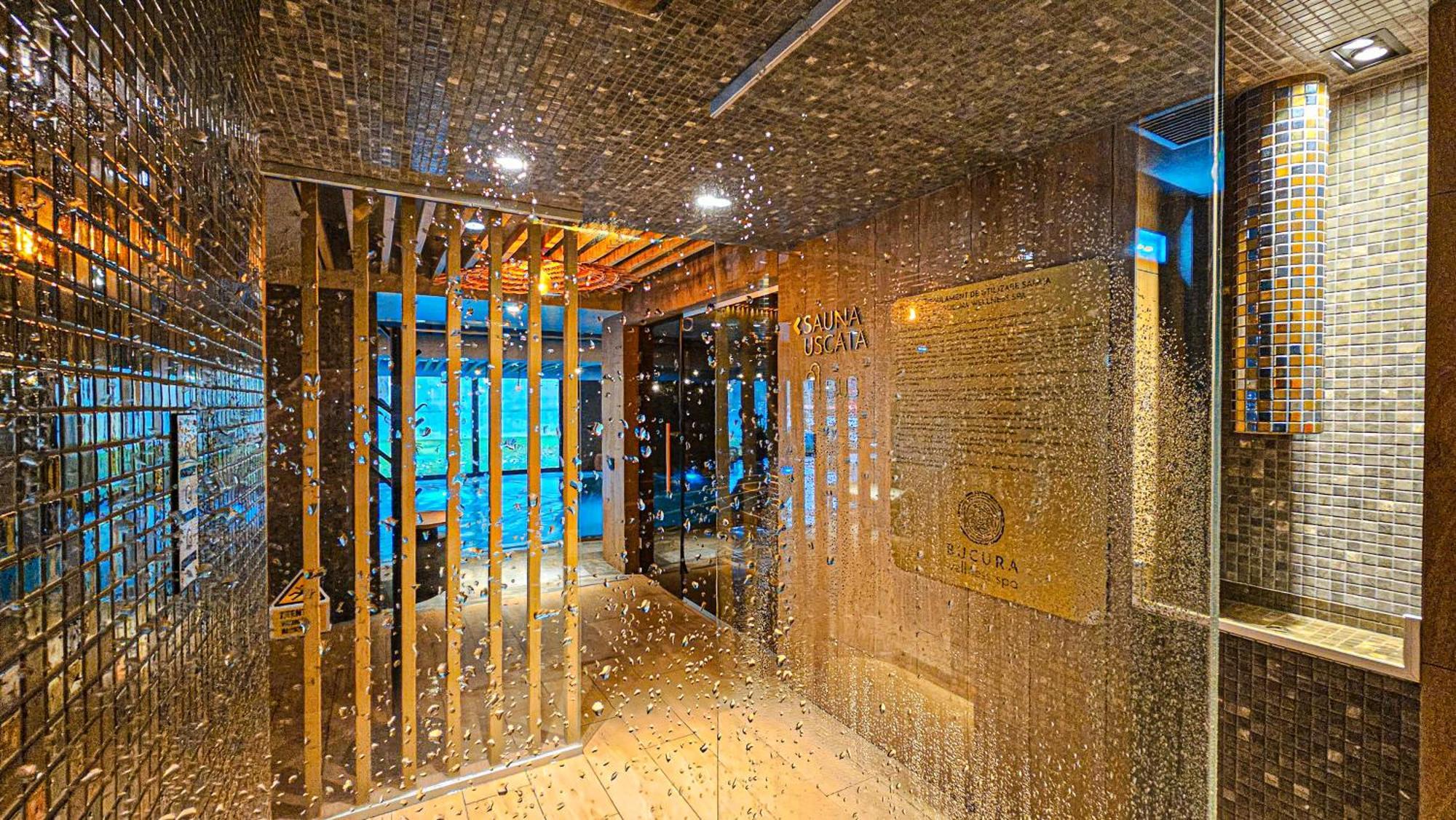 Hotel Bucura Călimăneşti Kültér fotó
