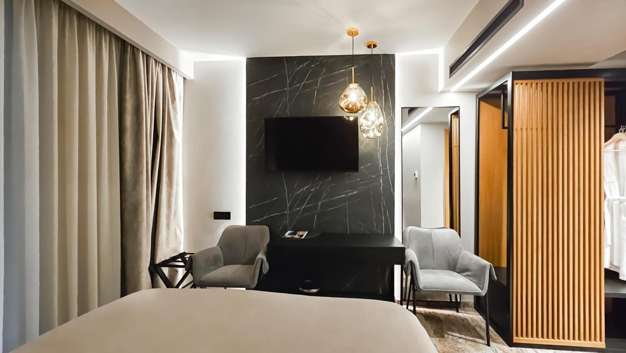 Hotel Bucura Călimăneşti Kültér fotó